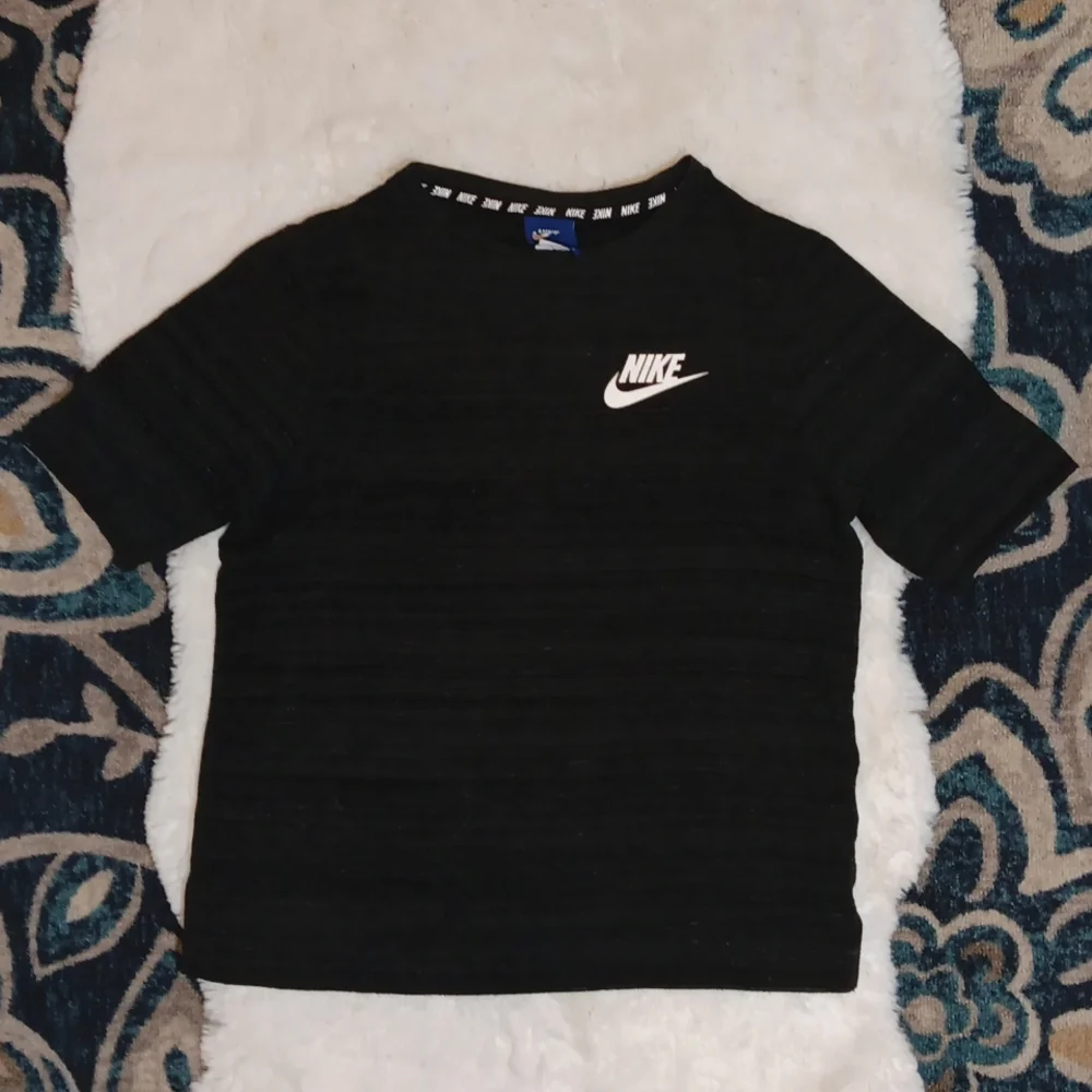 Nike gray & black knit oversize short sleeve tshirt top women's XS